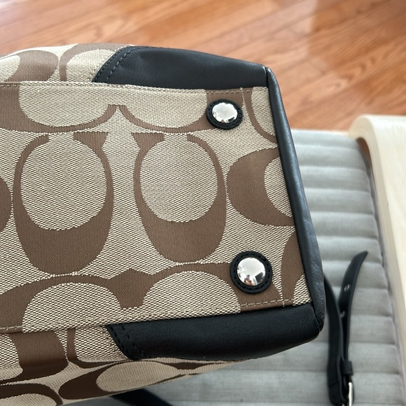 NWT Coach Signature Hampton Carryall Khaki Black leather shoulder bag F13812 - Picture 6 of 8